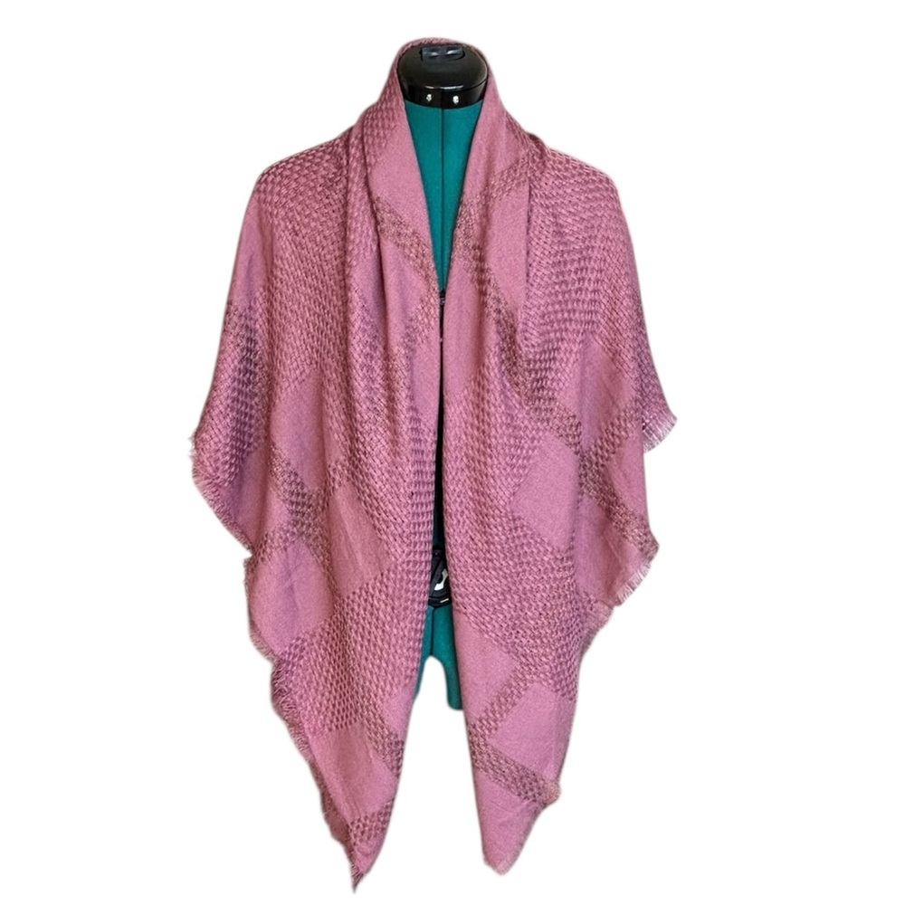 Vince Camuto Mauve Knit Shawl Wrap Frayed Hem 48”x50” NWT